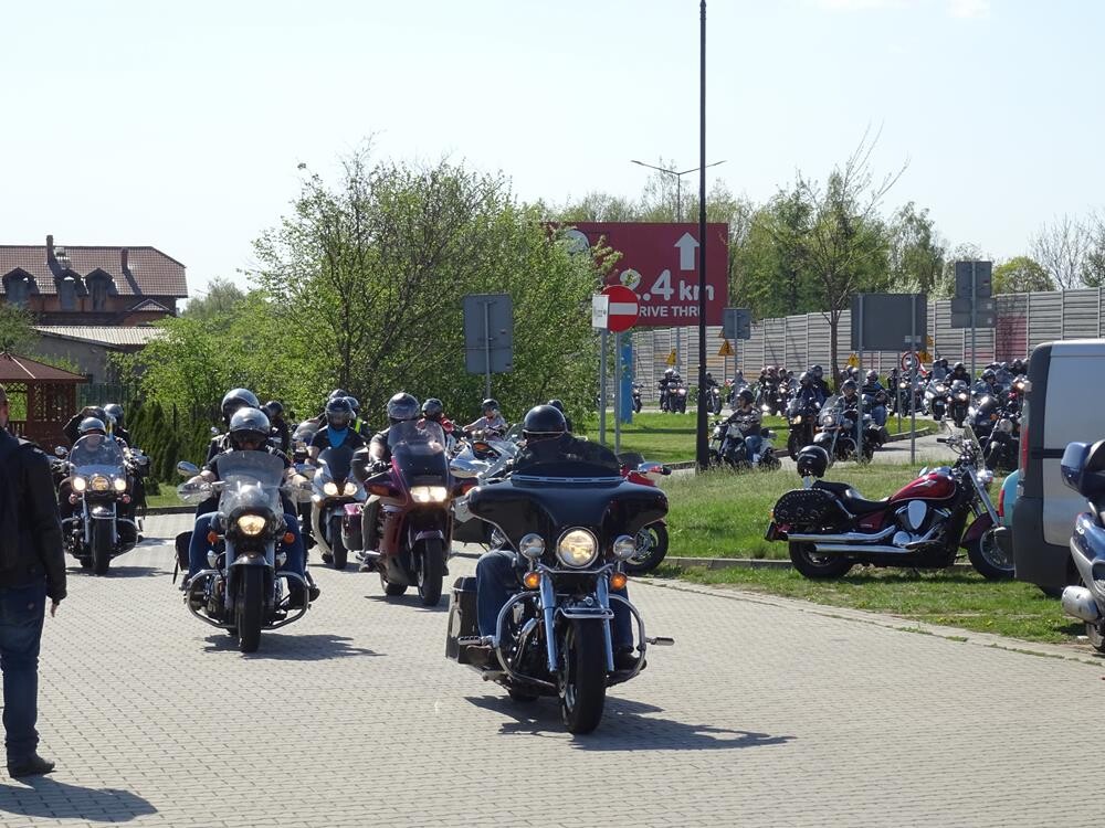 W sobotę 21 kwietnia w Miasteczku Twinpigs oficjalnie rozpoczął się sezon motocyklowy w Żorach. Zobaczcie zdjęcia z imprezy!