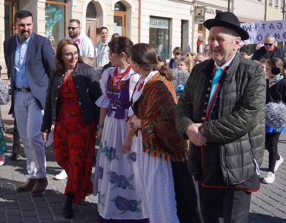 Dzieci z Żor przywitały wiosnę i wsparły osoby z Zespołem Downa / fot. UM Żory