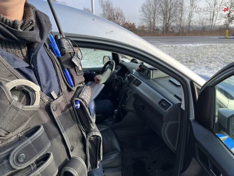 Policjant na wolnym zatrzymał sklepowego złodzieja w Żorach