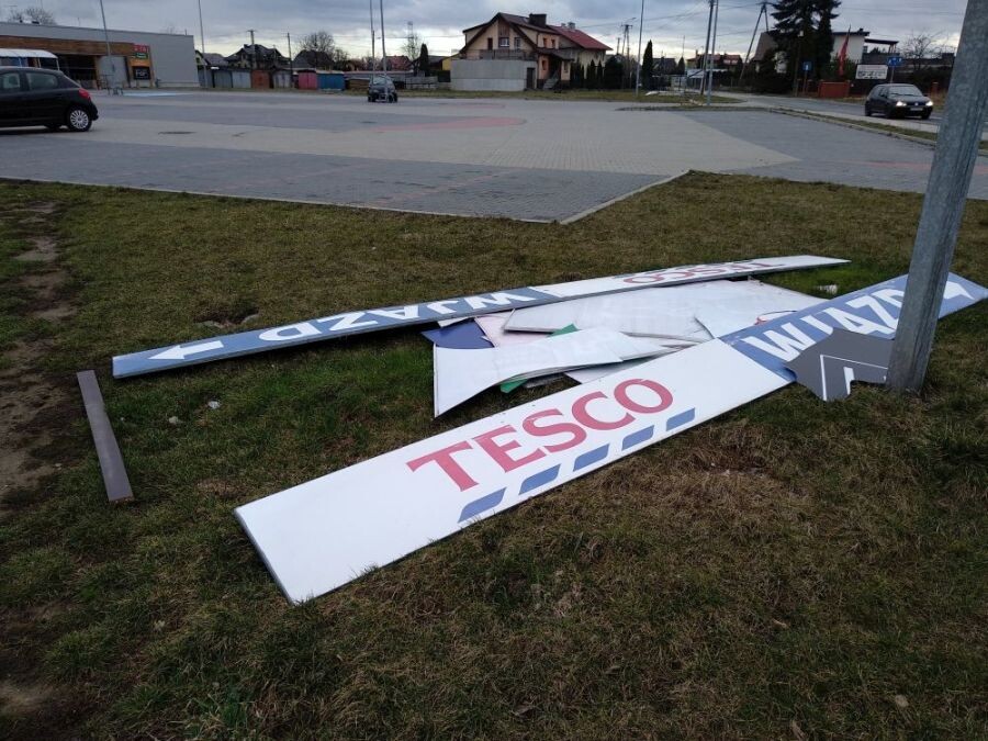 Na całym Śląsku w nocy wiał bardzo silny wiatr z prędkością dochodzącą do 110 km/h.