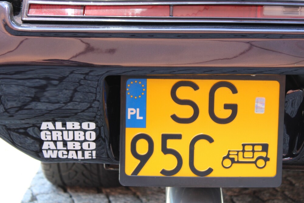 Dzisiaj fani motoryzacji i nie tylko, mieli okazję zobaczyć nieczęsto spotykane na naszych ulicach pojazdy. Klasyczne samochody przejechały przez Żory i zrobiły furorę!