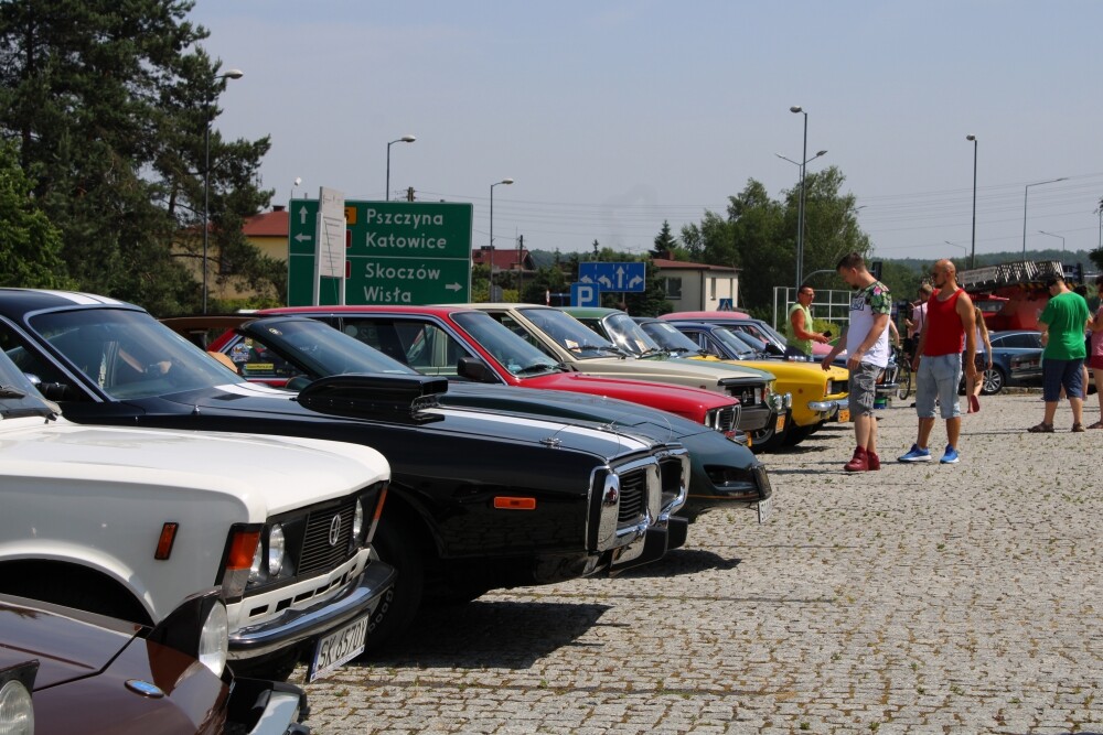 Dzisiaj fani motoryzacji i nie tylko, mieli okazję zobaczyć nieczęsto spotykane na naszych ulicach pojazdy. Klasyczne samochody przejechały przez Żory i zrobiły furorę!
