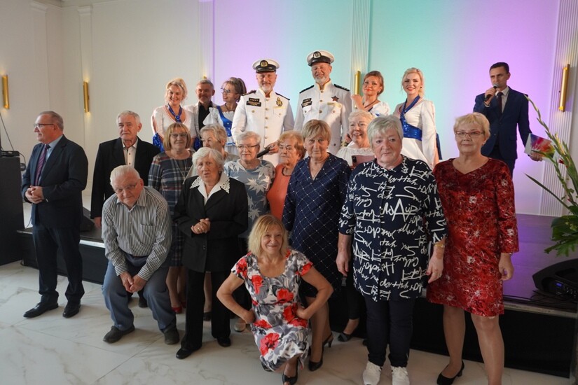 Po rocznej przerwie, spowodowanej sytuacja pandemiczną, Prezydent Miasta Żory Waldemar Socha ponownie zaprosił żorskich seniorów do wspólnego świętowania Dnia Seniora.