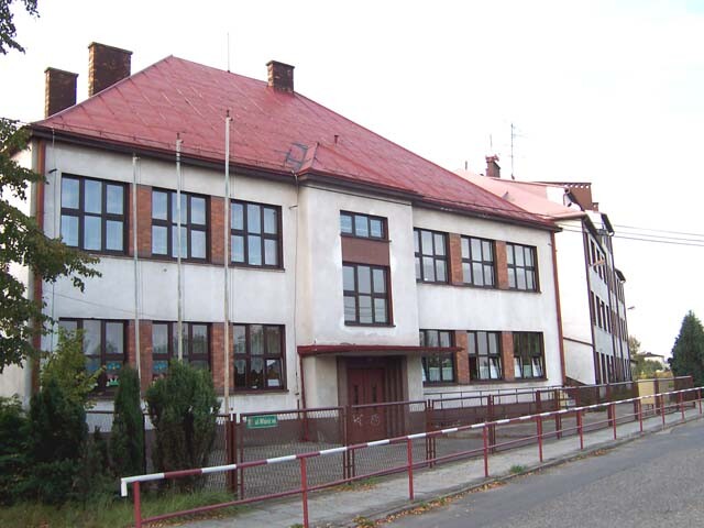 Rowień-Folwarki - Zespół Szkolno-Przedszkolny nr 9 - ul. Rybnicka