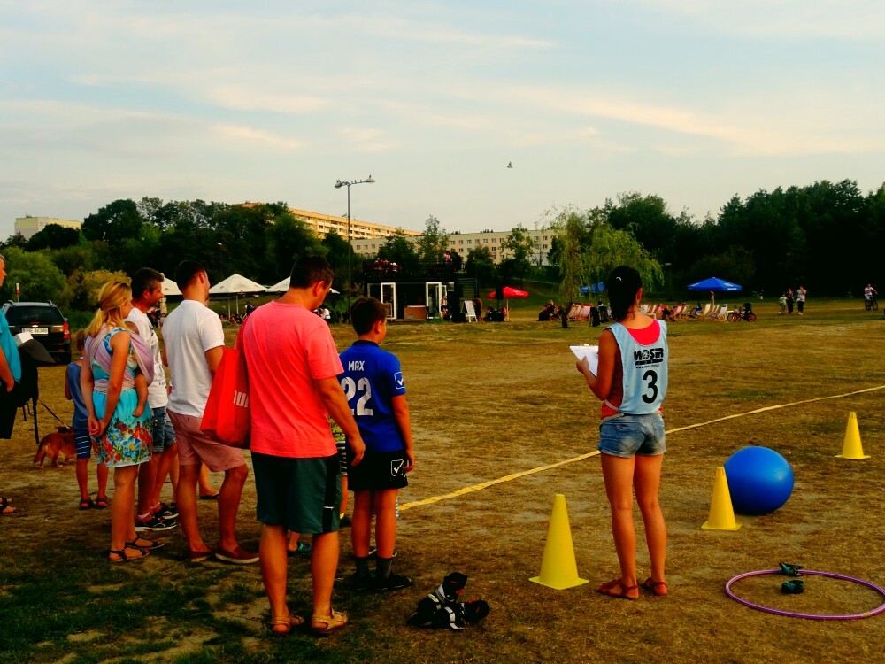 Kolejna odsłona Akcji Lato organizowanej przez Miejski Ośrodek Sportu i Rekreacji w Żorach za nami. Zobaczcie zdjęcia ze Spotkania na trawie w Parku Cegielnia!
