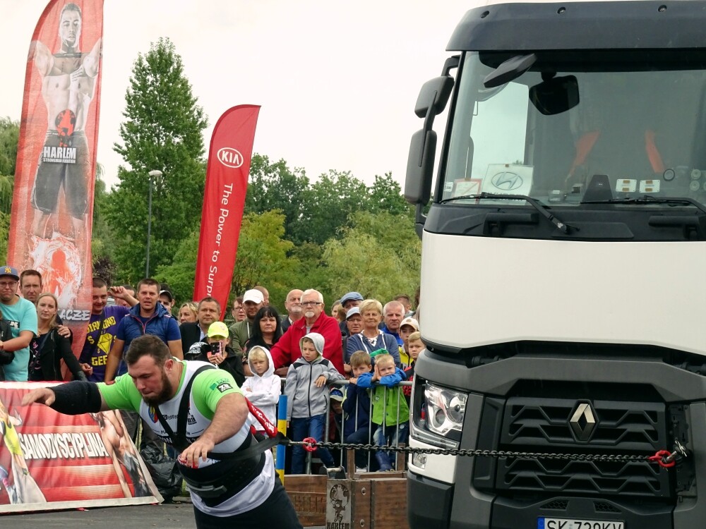W tym roku Żorski Dzień Rodziny upłynął pod znakiem imponujących pokazów siły. Na Pucharze Narodów Strongman swoje niezwykłe umiejętności pokazali zawodnicy z Ukrainy, Czech, Białorusi, Słowacji i Polski. Zobaczcie zdjęcia!