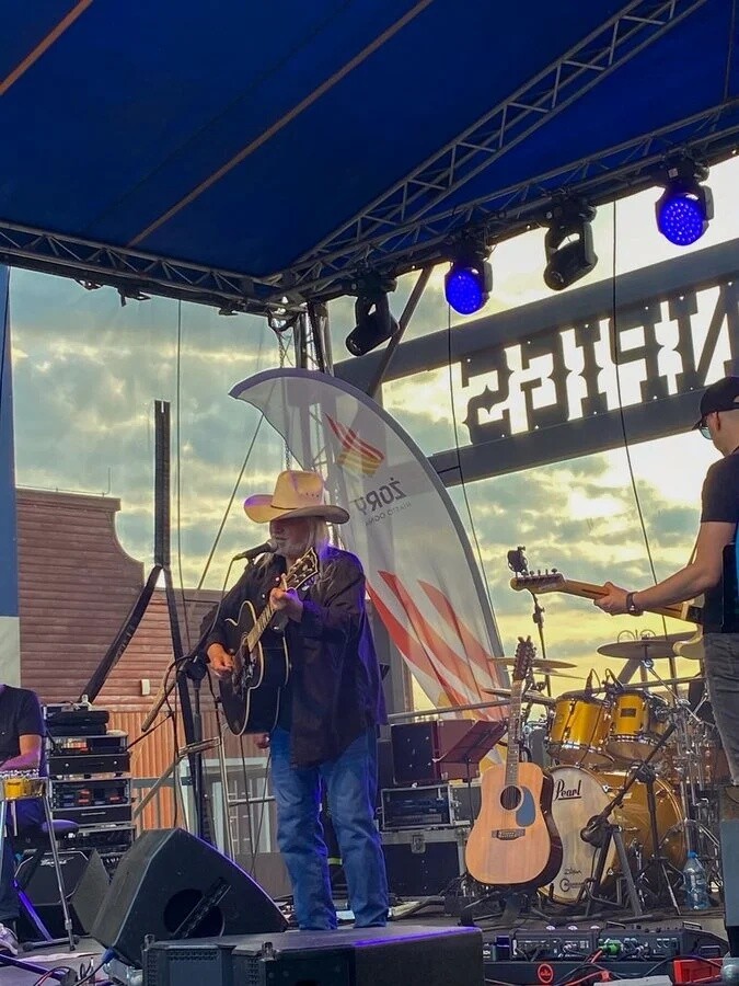 Za nami dziewiąta odsłona TWINPIGS Country Festival! Niesamowita energia, kowbojskie tańce, świetna muzyka i gigantyczna dawka klimatu country towarzyszyły uczestnikom imprezy w minioną sobotę / fot. UM Żory