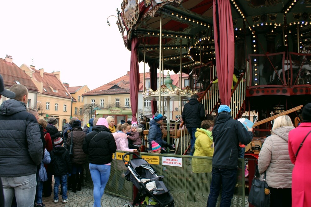 W niedzielę 24 lutego na rynku rozpoczęły się urodziny Miasta Żory. Z tej okazji tych obchodów miasto przygotowało liczne atrakcje. Zobaczcie naszą fotorelację!