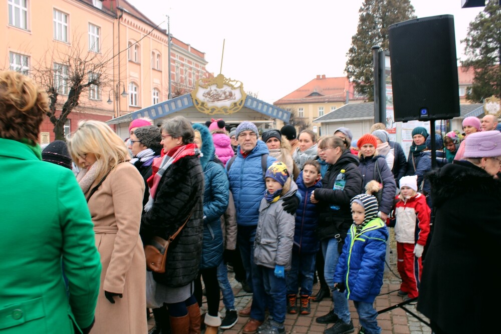 W niedzielę 24 lutego na rynku rozpoczęły się urodziny Miasta Żory. Z tej okazji tych obchodów miasto przygotowało liczne atrakcje. Zobaczcie naszą fotorelację!