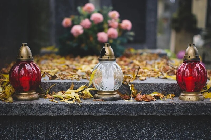Wszystkich Świętych: Organizacja ruchu w obrębie cmentarzy w dniach 30.10-2.11