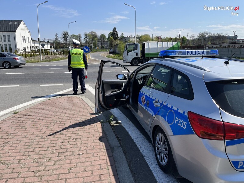 Wysokie mandaty dla piratów drogowych. Policjanci ukarali dwóch kierujących