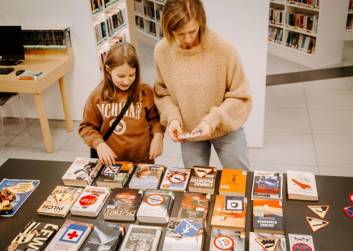 11 października 2024 r. Miejska Biblioteka Publiczna w Żorach wzięła udział w jubileuszowej edycji Ogólnopolskiej Nocy Bibliotek, która odbyła się pod hasłem „MOC Bibliotek” / fot. MBP Żory