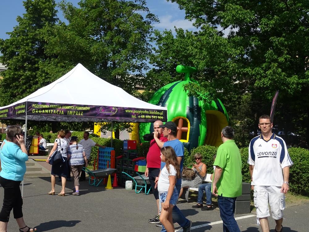 W sobotę 12 maja na os. Księcia Władysława przy klubie Rebus odbyły się XX obchody Dnia Godności Osób z Niepełnosprawnością Intelektualną. Zobaczcie naszą fotorelację!