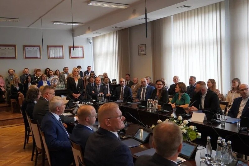 We wtorek, 7 maja w sali obrad Urzędu Miasta Żory odbyła się inauguracyjna sesja Rady Miasta Żory kadencji 2024-2029 / fot. UM Żory