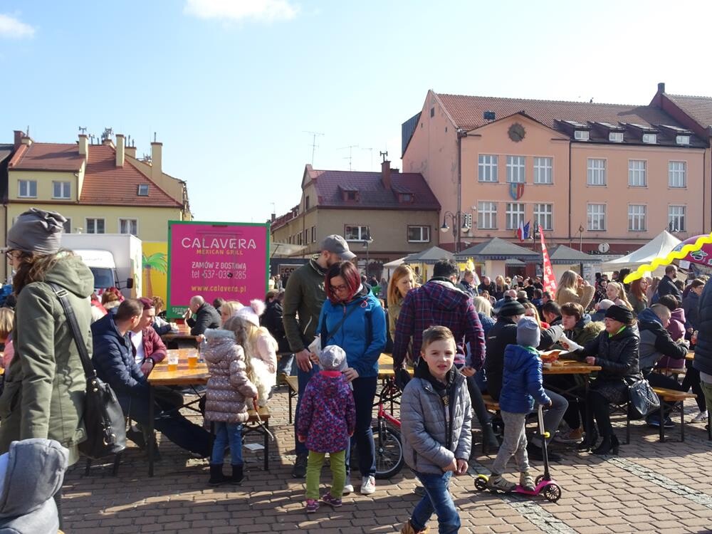 Ten weekend (24-25.03.) należał do fanów różnorodnych smakołyków. Za nami II Żorski Zlot Foodtrucków. Zobaczcie zdjęcia!