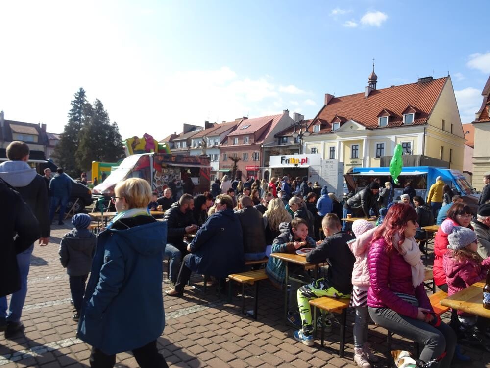 Ten weekend (24-25.03.) należał do fanów różnorodnych smakołyków. Za nami II Żorski Zlot Foodtrucków. Zobaczcie zdjęcia!