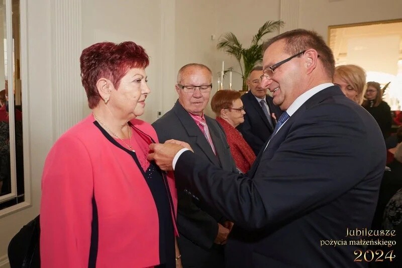 7 listopada 2024 r. Waldemar Socha - Prezydent Miasta Żory spotkał się z parami małżeńskimi świętującymi 50., 60. i 65. rocznicę ślubu / fot. UM Żory