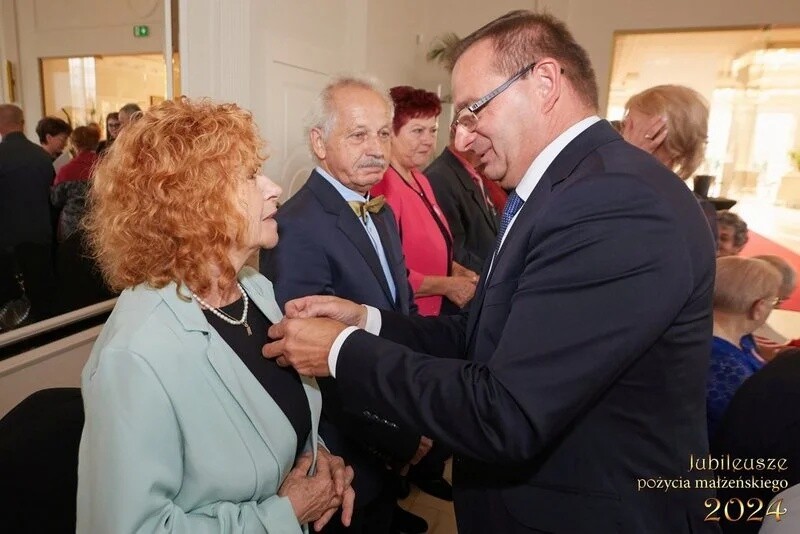 7 listopada 2024 r. Waldemar Socha - Prezydent Miasta Żory spotkał się z parami małżeńskimi świętującymi 50., 60. i 65. rocznicę ślubu / fot. UM Żory