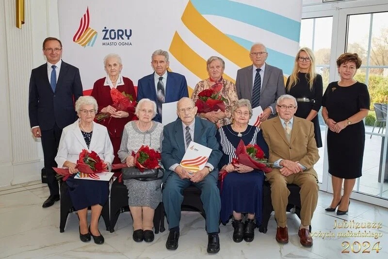 7 listopada 2024 r. Waldemar Socha - Prezydent Miasta Żory spotkał się z parami małżeńskimi świętującymi 50., 60. i 65. rocznicę ślubu / fot. UM Żory