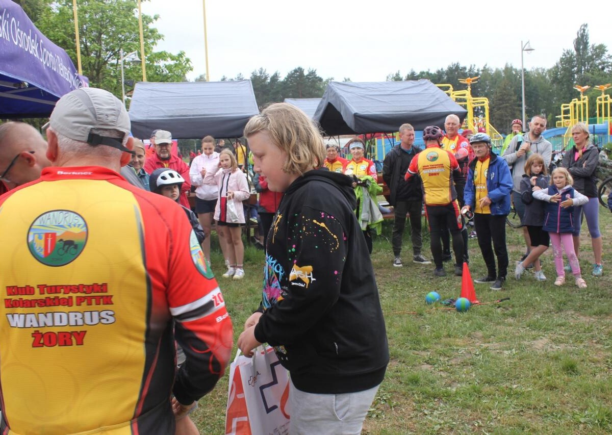 2 czerwca br. odbył się Żorski Rekreacyjny Rajd Rowerowy organizowany przez MOSiR Żory oraz Klub Kolarski PTTK „Wandrus”. Miejscem startu był teren przed hala sportową przy ul. Folwareckiej / fot. MOSiR Żory