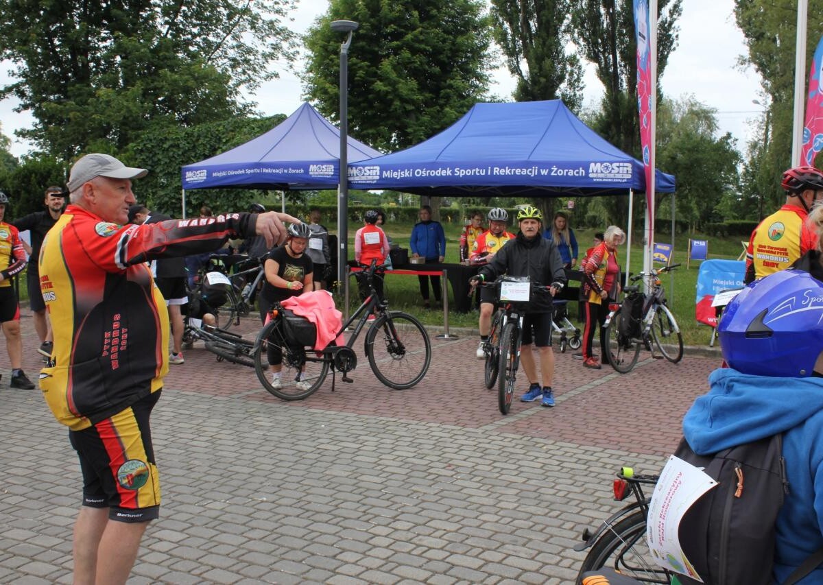 2 czerwca br. odbył się Żorski Rekreacyjny Rajd Rowerowy organizowany przez MOSiR Żory oraz Klub Kolarski PTTK „Wandrus”. Miejscem startu był teren przed hala sportową przy ul. Folwareckiej / fot. MOSiR Żory