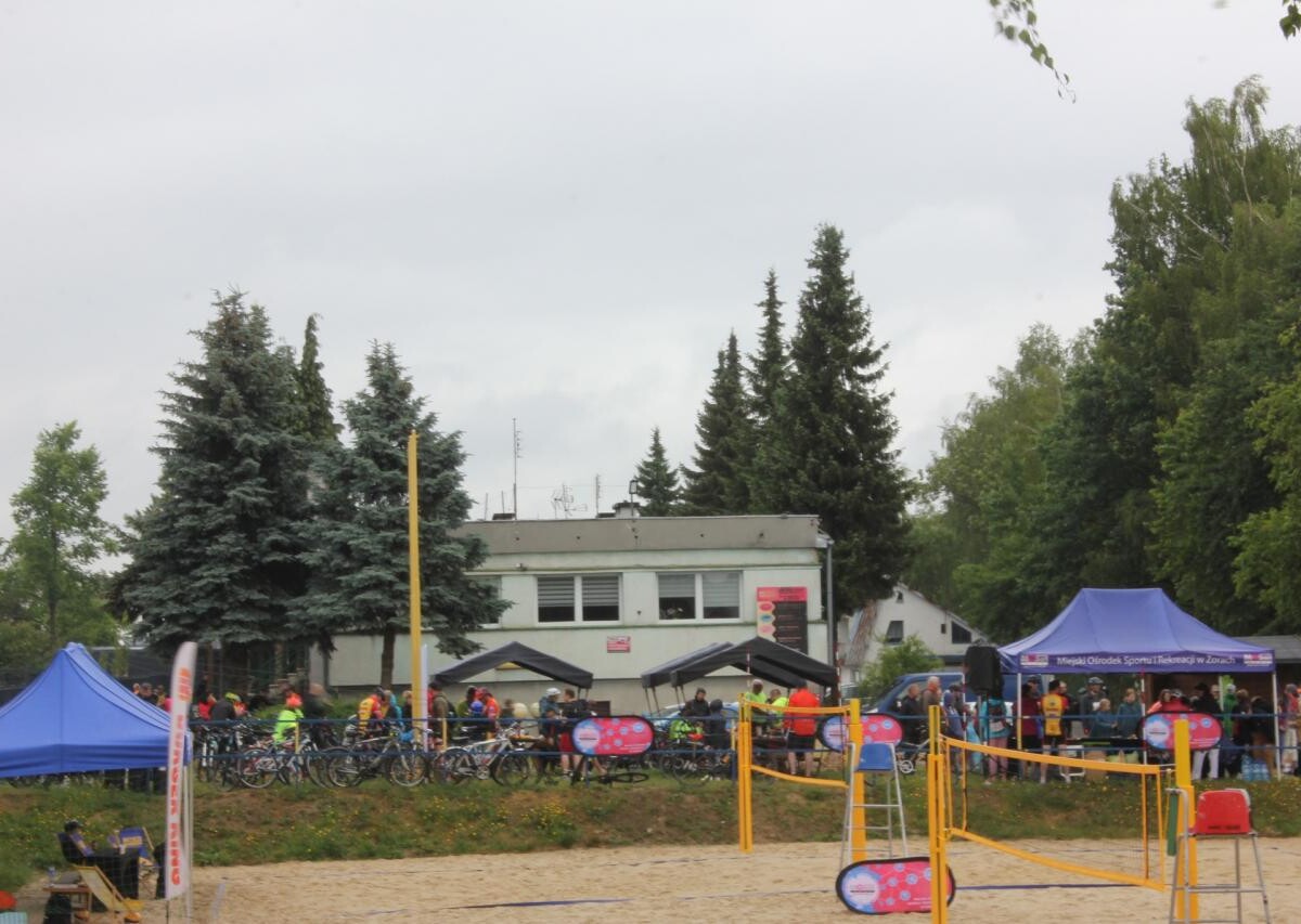 2 czerwca br. odbył się Żorski Rekreacyjny Rajd Rowerowy organizowany przez MOSiR Żory oraz Klub Kolarski PTTK „Wandrus”. Miejscem startu był teren przed hala sportową przy ul. Folwareckiej / fot. MOSiR Żory