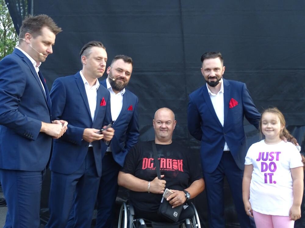 Drugi dzień 41. Żorskiej Wiosny Młodości zgromadził tłumy. Dla zebranej publiczności wystąpili Kabaret Młodych Panów i Ewa Farna. Zobaczcie naszą fotorelację!